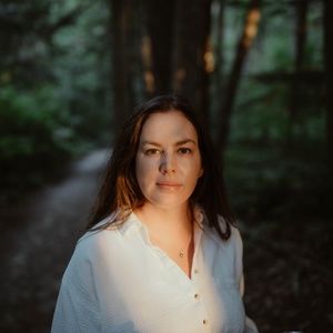 Meet your Posher, Claire